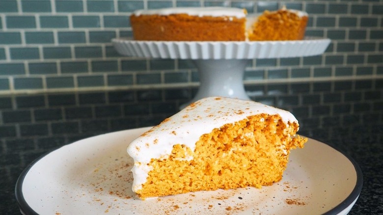Marshmallow-topped pumpkin cake