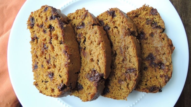 Chocolate chip pumpkin bread plate