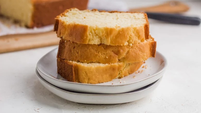 sliced sweet bread on plate