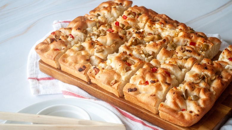 focaccia bread on cutting board