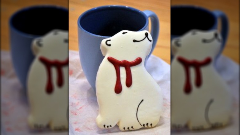 polar bear cookie with cup