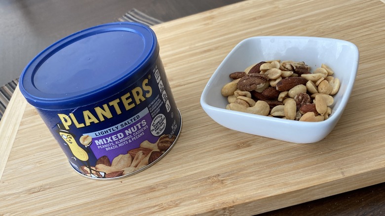 can of Planter's Mixed Nuts