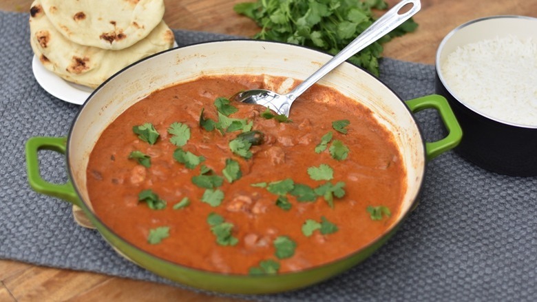 Chicken tikka masala with cilantro