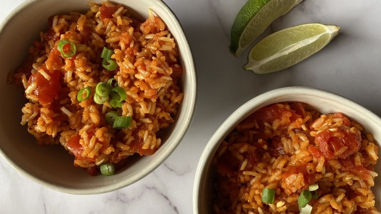 Rice with tomatoes and scallions