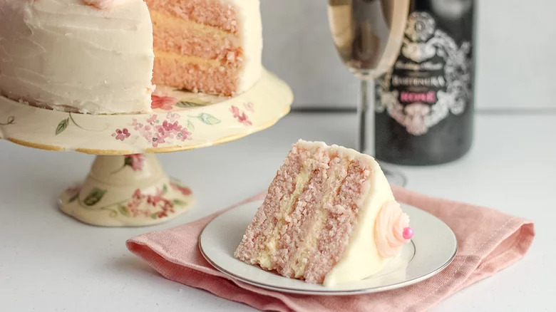 Pink champagne cake