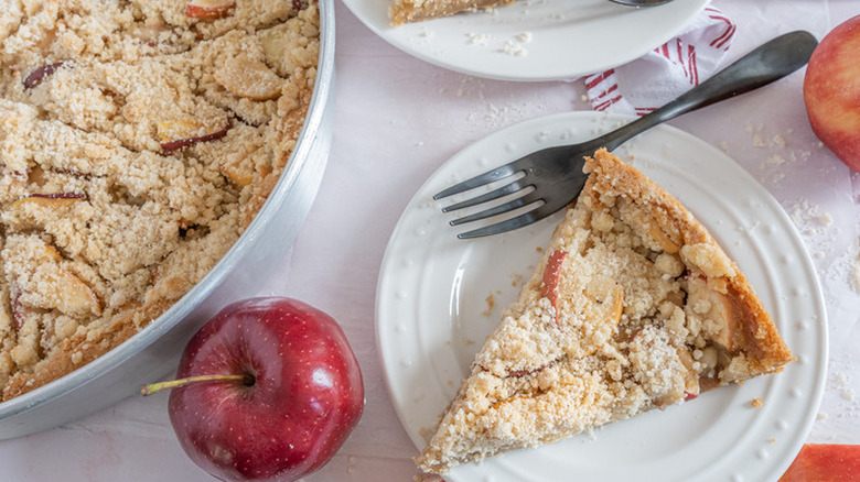 streusel-topped apple tart on plate