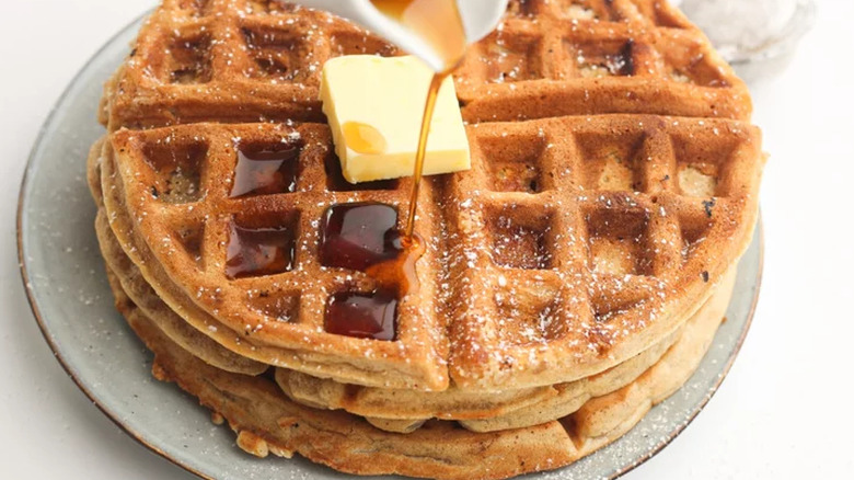 Apple spice waffles with syrup