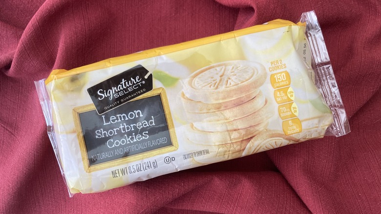 box of Signature Select Lemon Shortbread