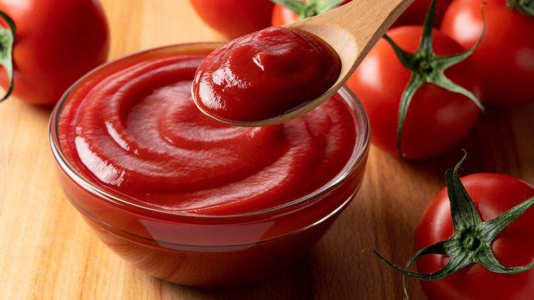 bowl of homemade ketchup