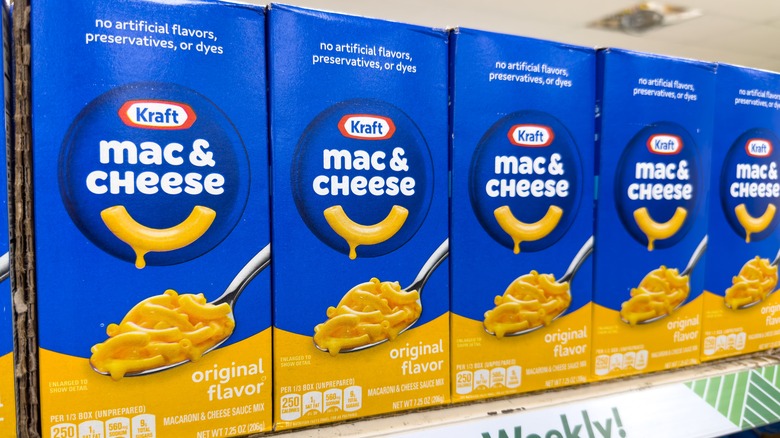 Kraft Mac and Cheese boxes