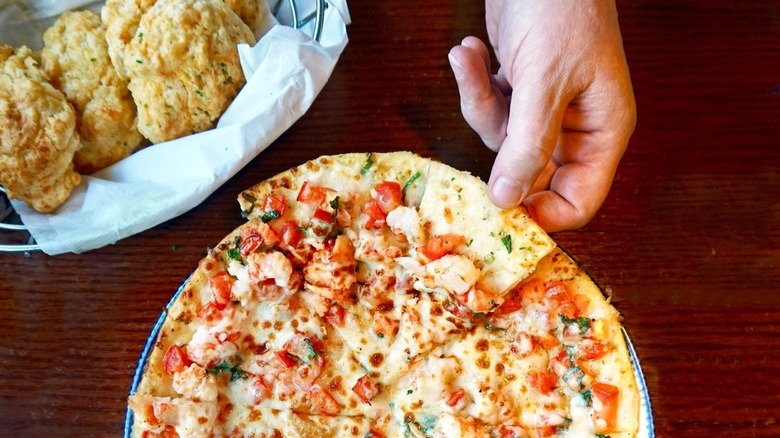 Red Lobster pizza and cheddar biscuits