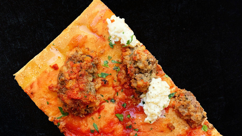 Starbucks meatball and burrata pizza