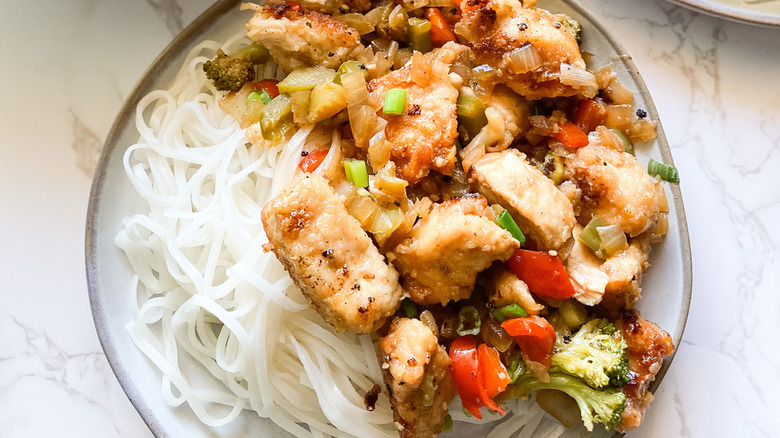 chicken, vegetables, and noodles