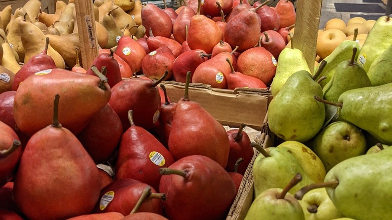 Central Market pears display