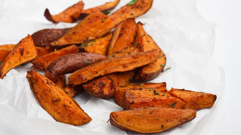 baked sweet potato fries