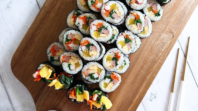 kimbap on cutting board