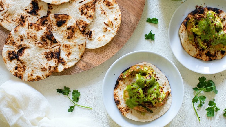 shrimp tacos with guacamole