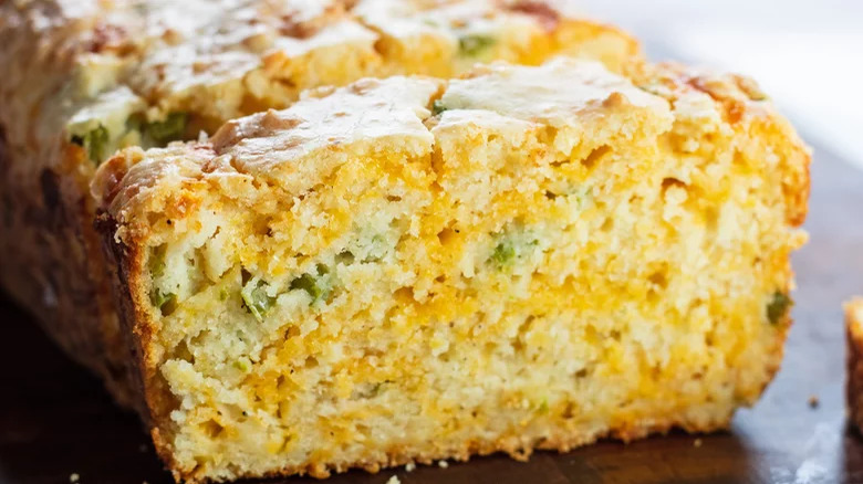 ﻿Jalapeño Cheese Bread