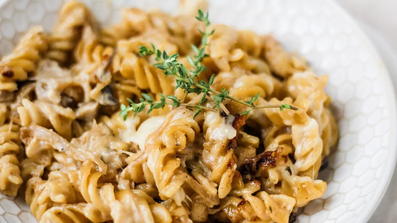 One-Pot Creamy French Pasta Bake