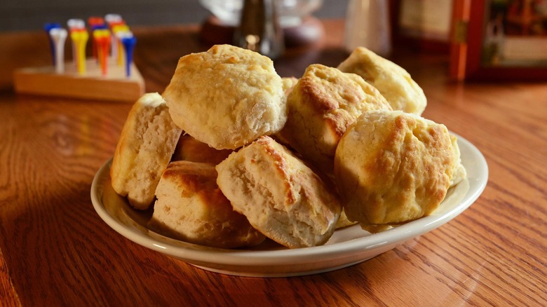 Plate of biscuits 