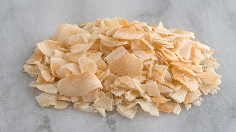 toasted coconut flakes