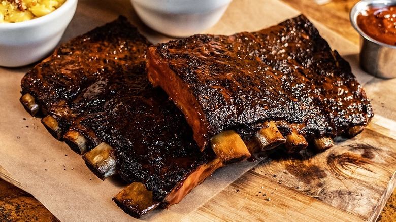 rack of barbecue ribs