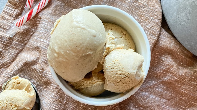 bowl of tan-colored ice cream