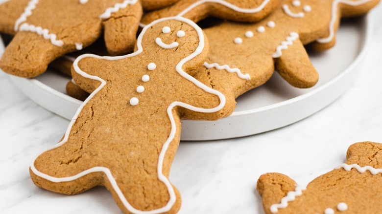 gingerbread people with white frosting