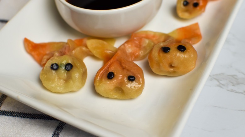 dumplings shaped like goldfish