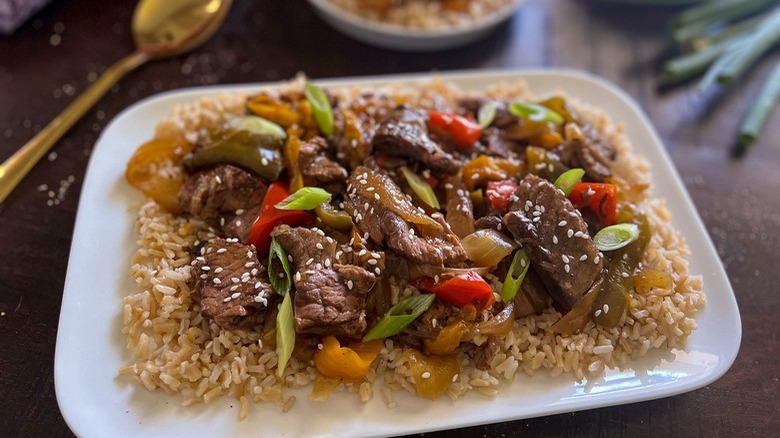 beef strips with bell peppers