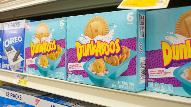 boxes of dunkaroos snacks on store shelf