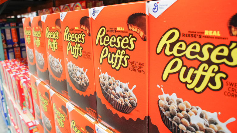 boxes of resse's puffs cereal