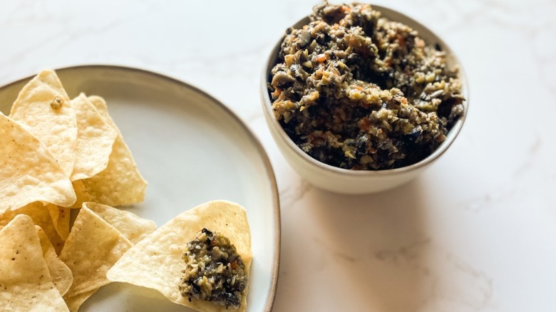 tapenade with tortilla chips