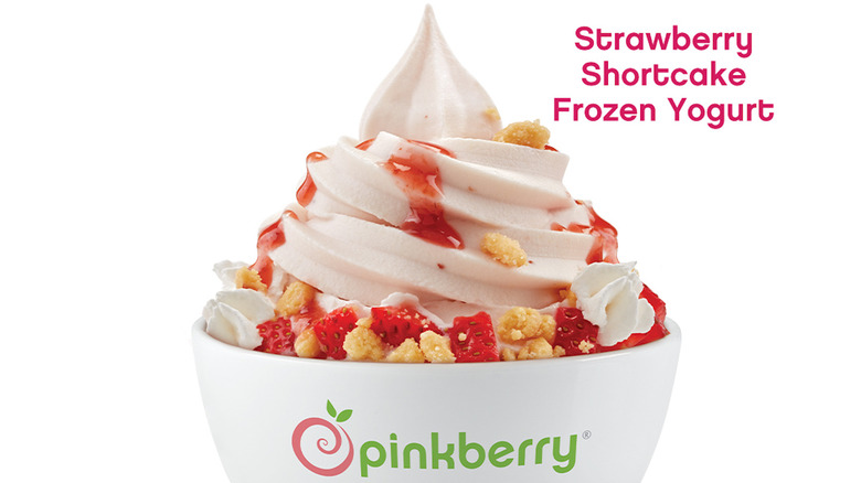 Pinkberry strawberry shortcake dessert promo photo