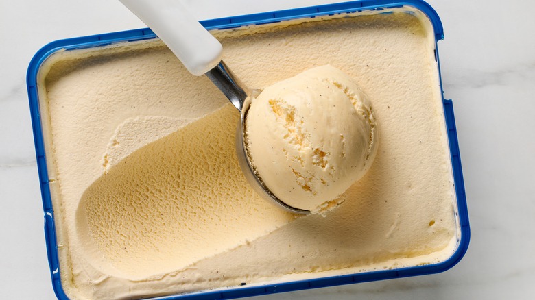 A Dash Of Curry Powder Will Transform Your Ice Cream