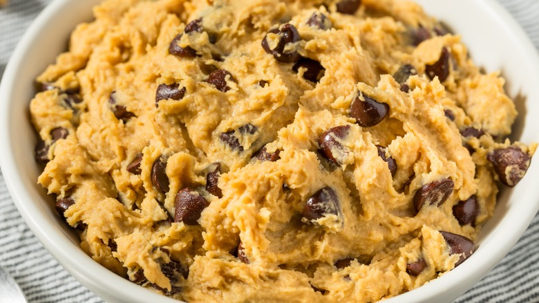 Chocolate chip cookie dough