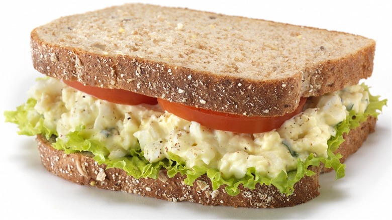 egg salad sandwich