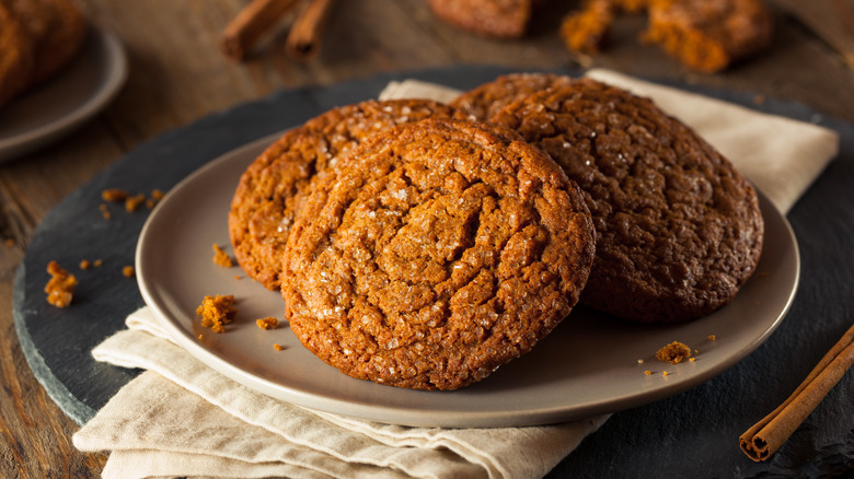 gingersnap cookies