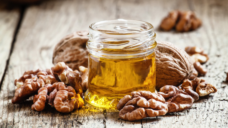 Walnuts and walnut oil