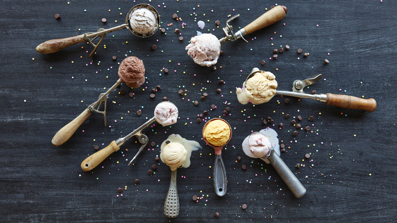 scoops of ice cream flavors