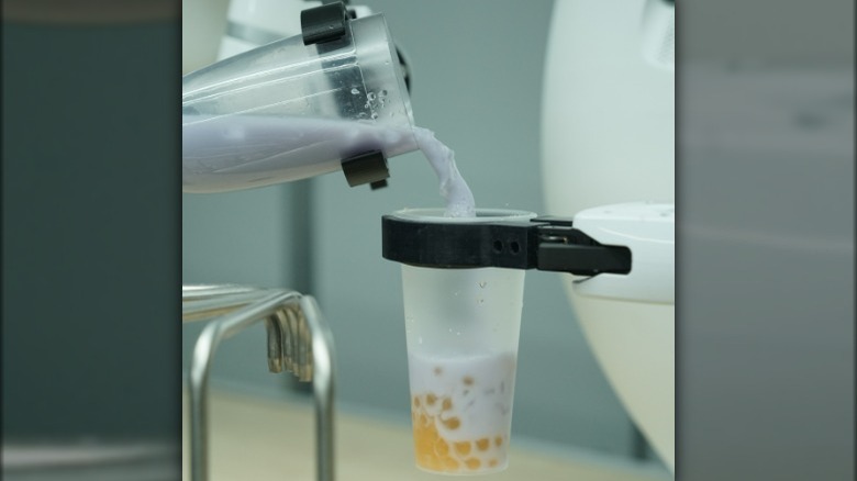 Robot making boba tea