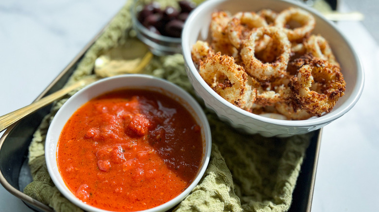 marinara and calamari rings