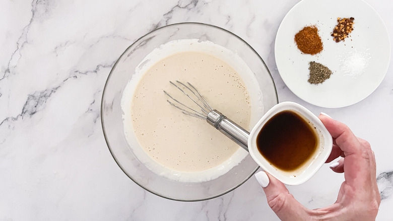 creamy sauce in bowl 