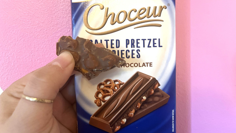 underside of Choceur chocolate bar