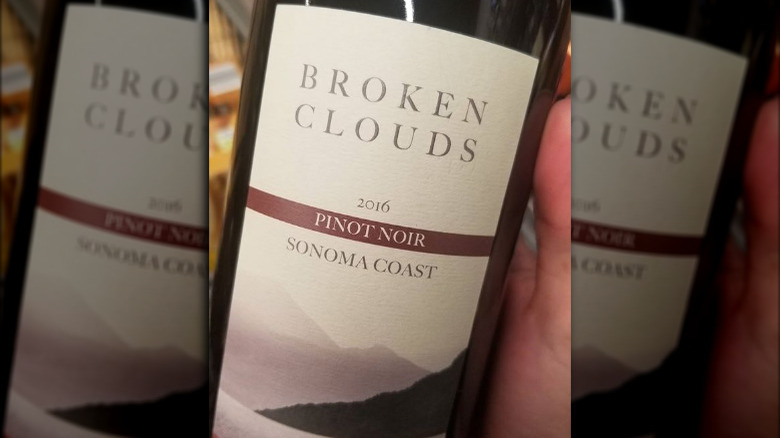 Broken Clouds Sonoma Coast Pinot Noir aldi