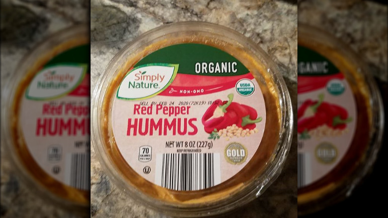 aldi's Simply Nature Organic Red Pepper Hummus