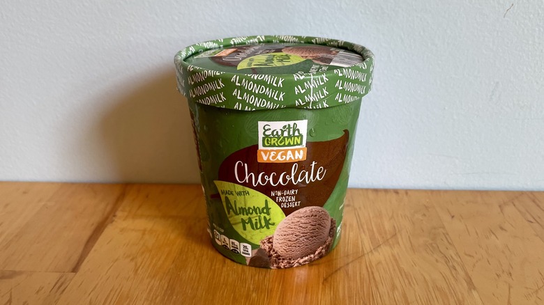 pint of chocolate non-dairy frozen dessert