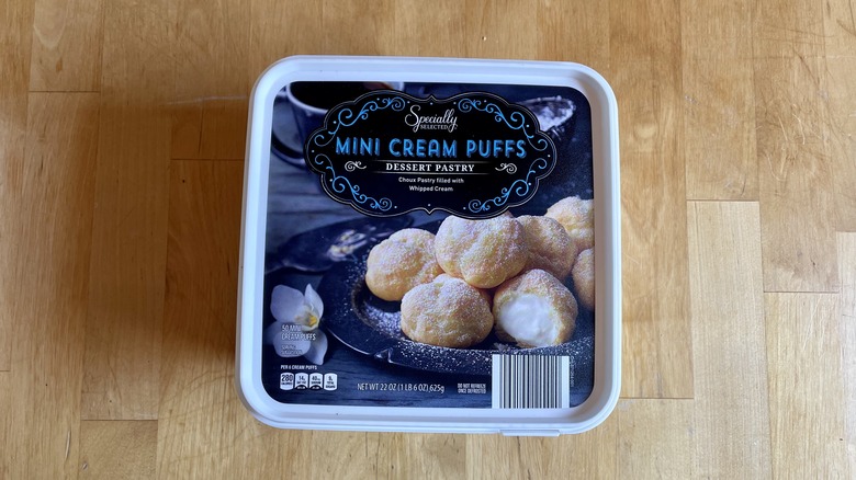 cream puff container