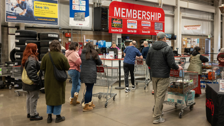 Lines at Costco