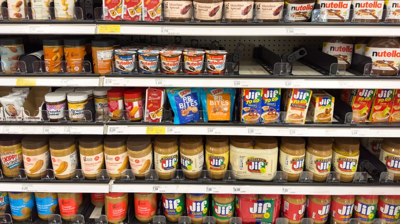 peanut butter display